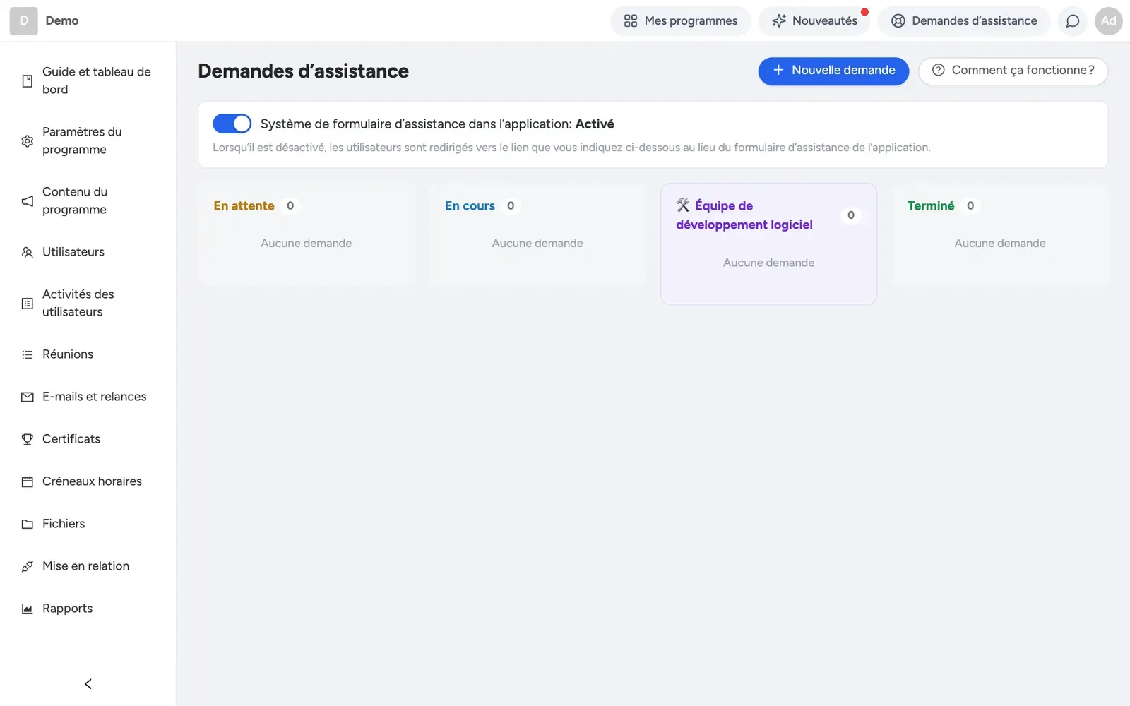 Le tableau d’assistance avec les colonnes de demandes en attente, en cours et terminées