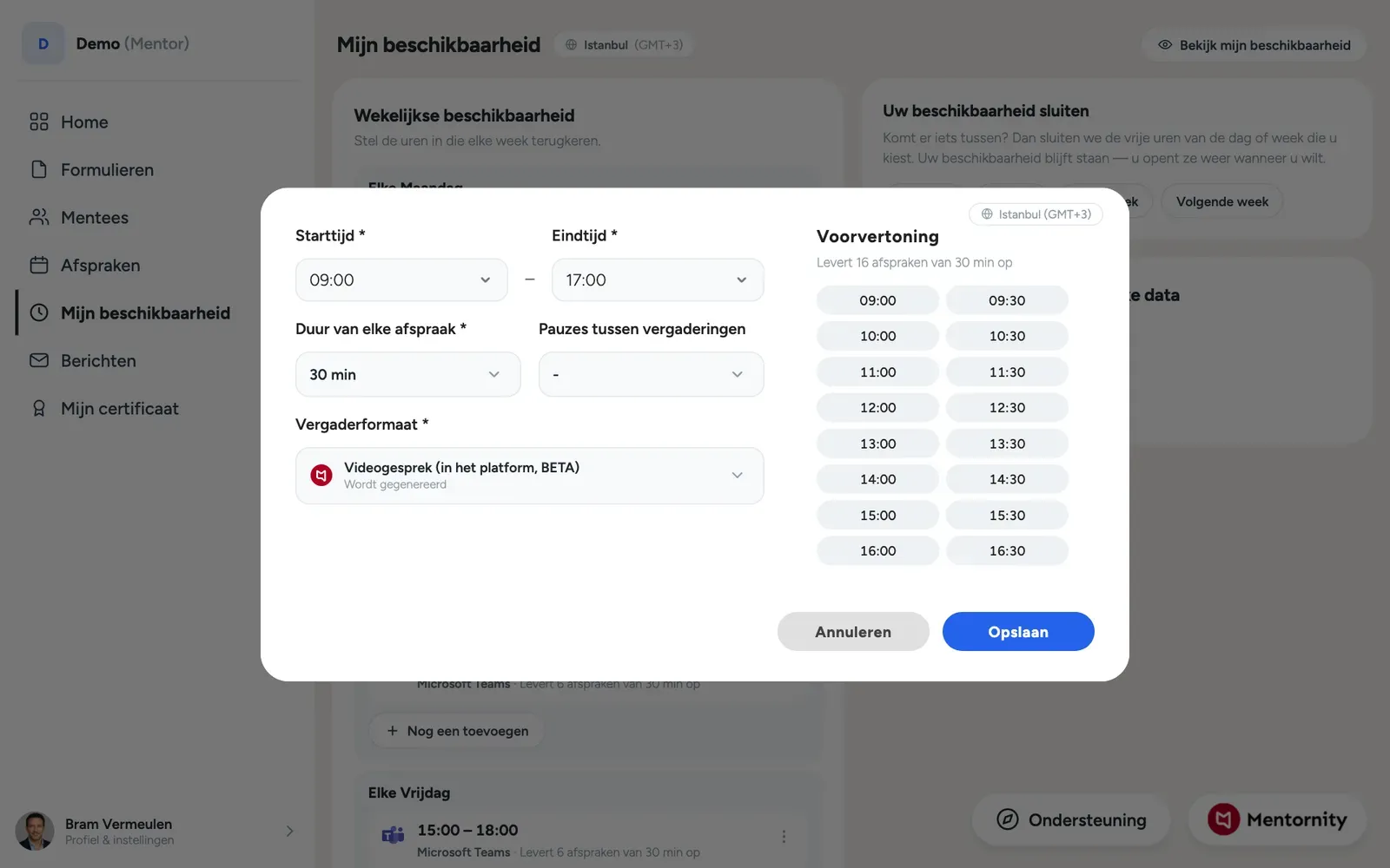 Een mentor voegt wekelijkse beschikbaarheidsslots toe in een agenda
